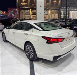 نیسان ئەلتیما